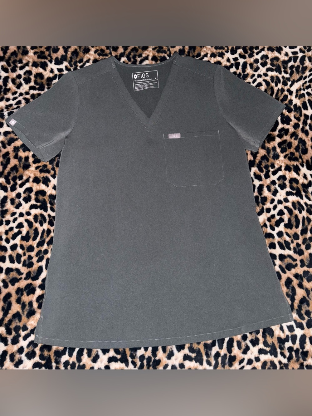FIGS Women’s Small Bonsai Catarina Scrub Top PO# 2491